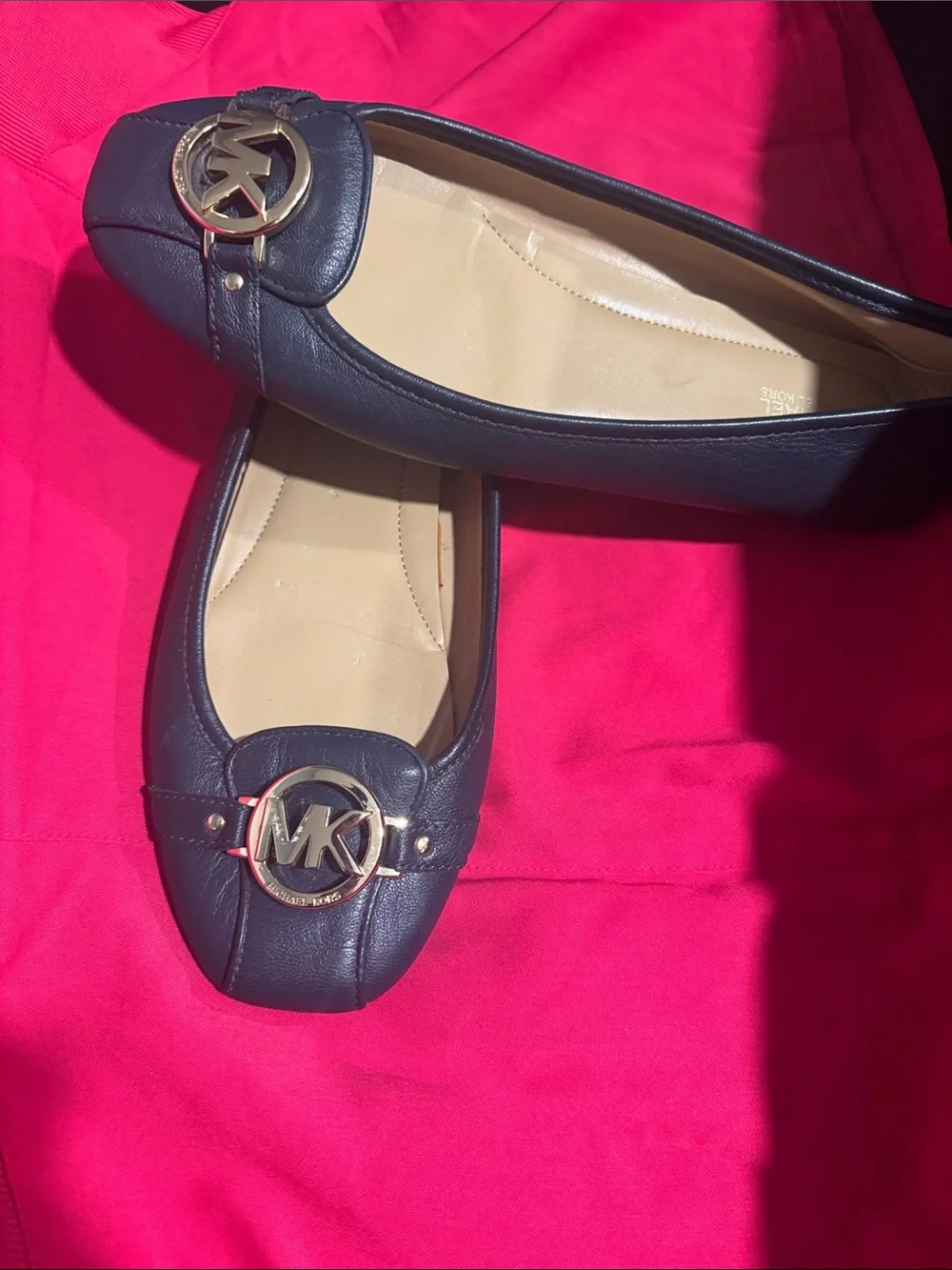 Michael Kors Navy Leather MK Logo Round-Toe Ballet Flats. NEW